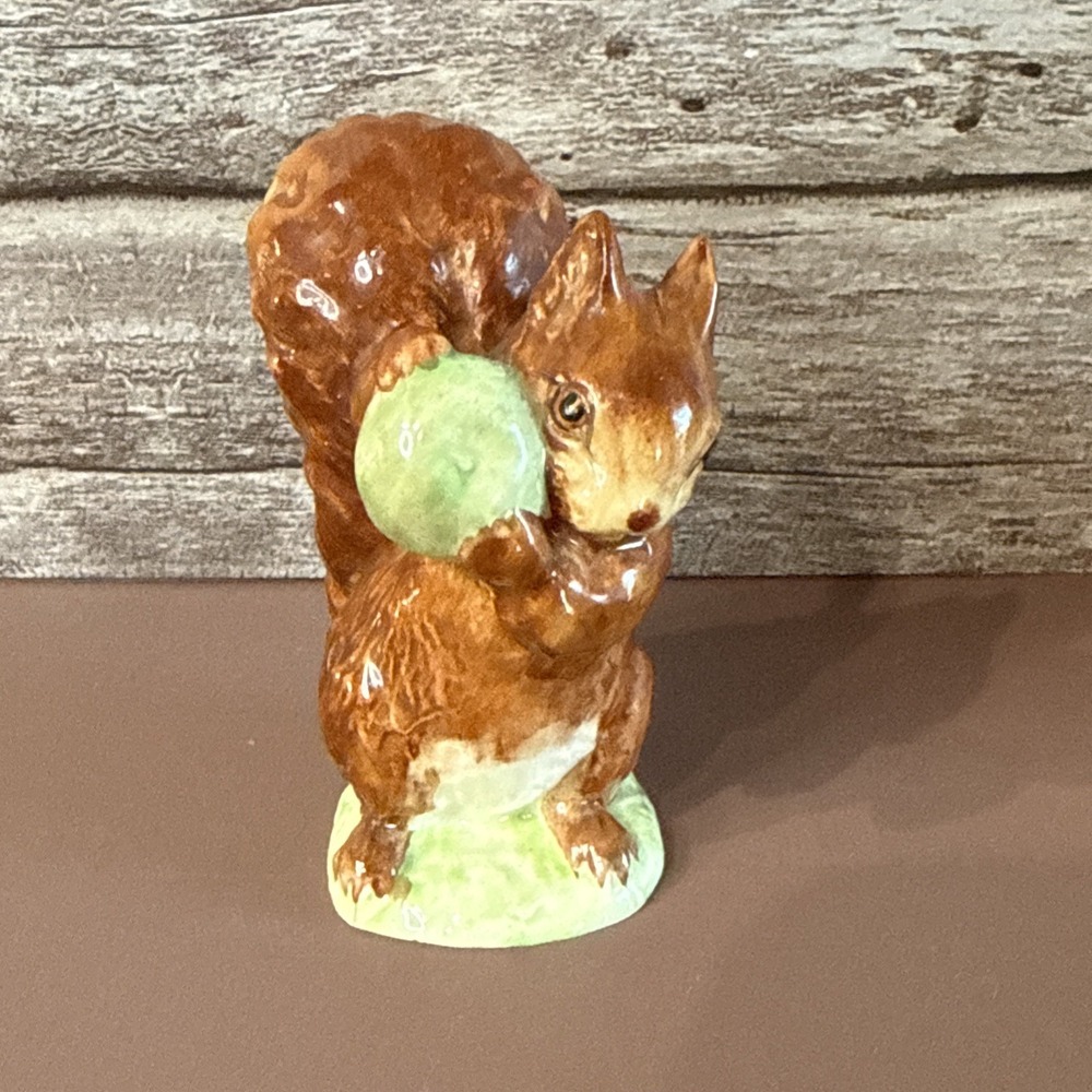 Vtg Beswick Beatrix Potter Squirrel Nutkin figurine ENGLAND